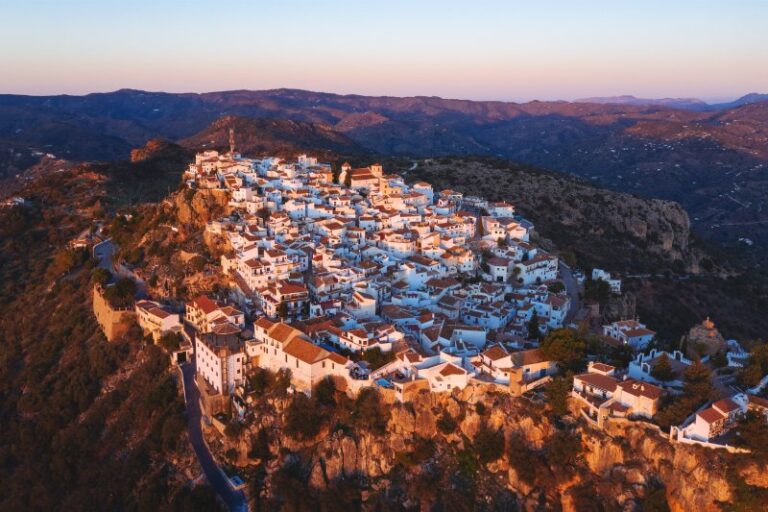 Comares-4