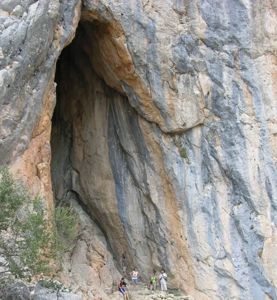 Cueva del Boquete de Zafarraya Alcaucín